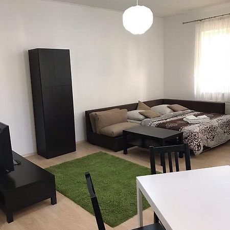 GIL apartments, квартира студия в самом центре пл Петефи Ужгород Экстерьер фото